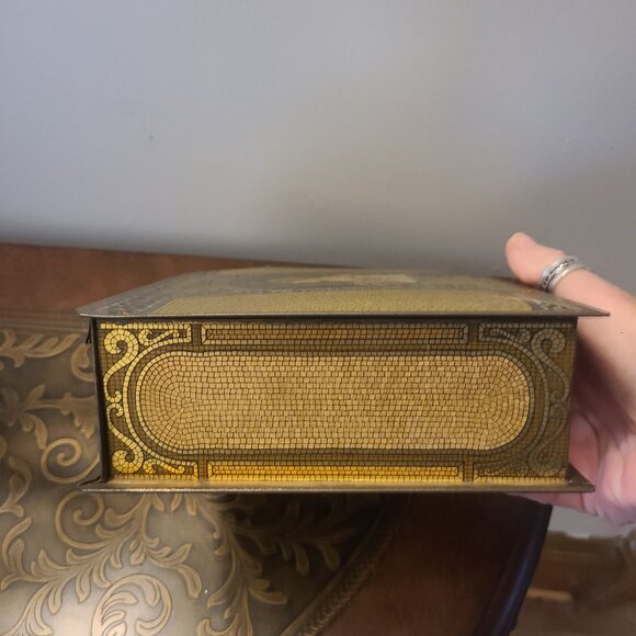 VINTAGE LGE 2 LB WHITMAN'S SALMAGUNDI ART MOSAIC TIN CANDY BOX ART NOUVEAU STYLE - Picture 7 of 9